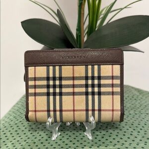 LOW START!!!!!Burberry Plaid Wallet in Brown and Cream
